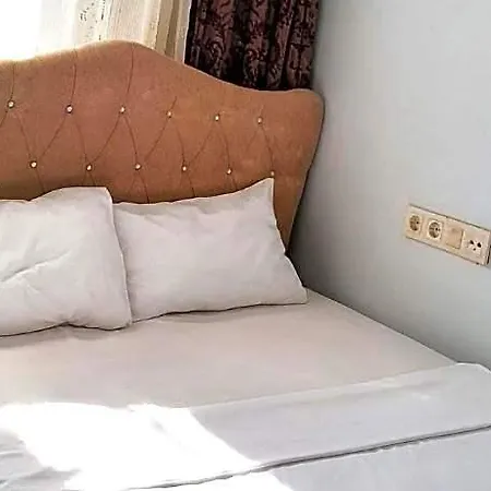 Hotel Cannady 3*